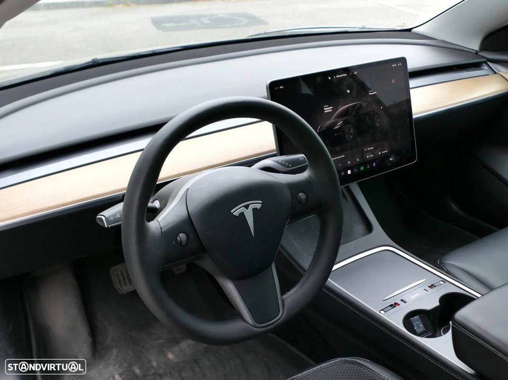 Tesla Model 3 Tração Traseira - 25