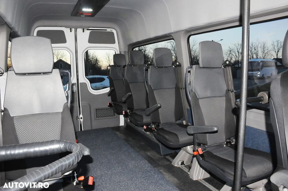 Mercedes-Benz Sprinter - 14