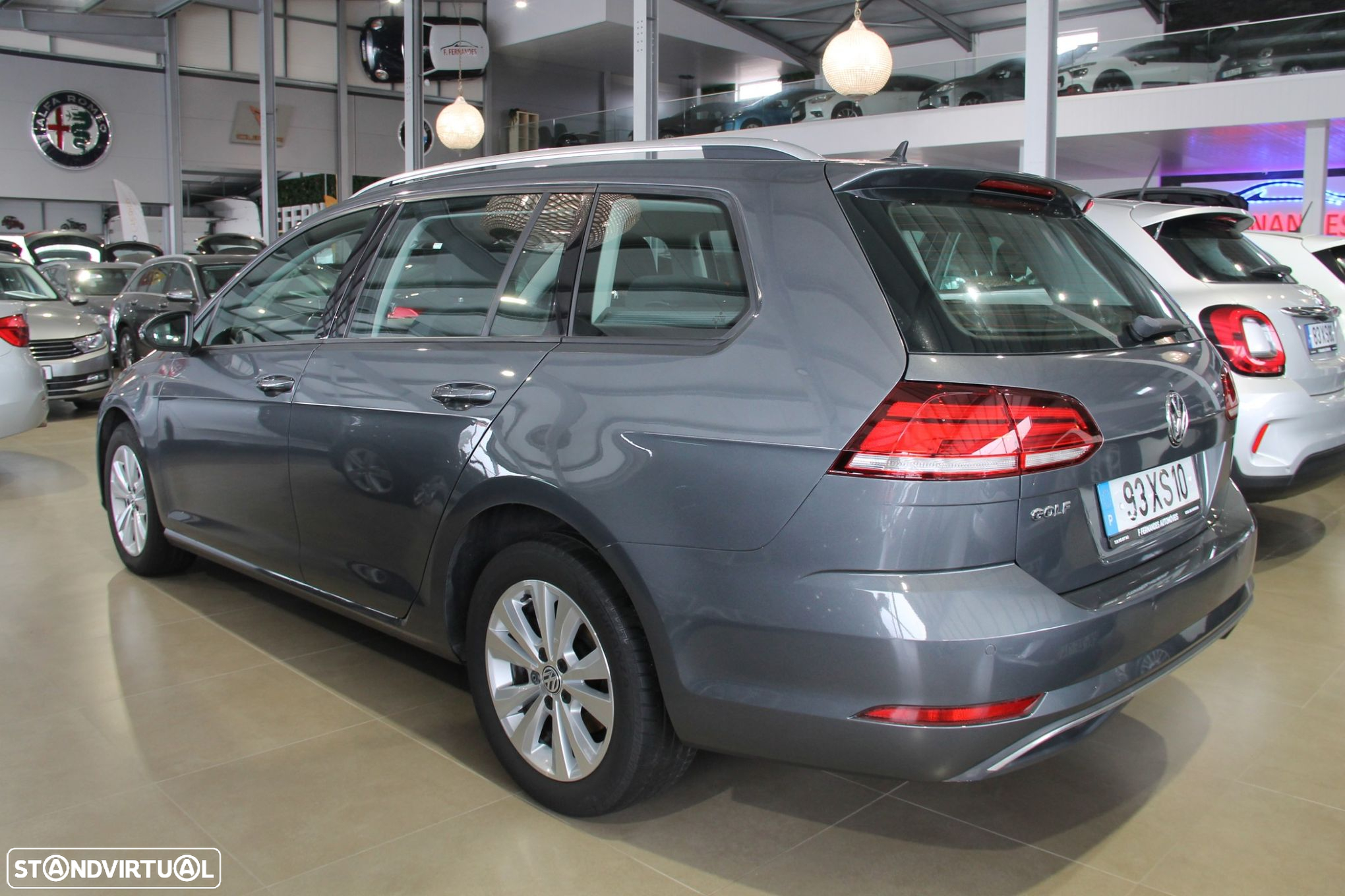 VW Golf 1.6 TDI Confortline - 4