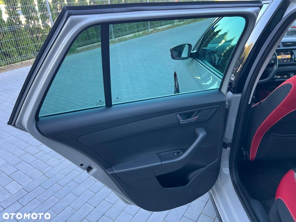 Skoda Fabia 1.2 TSI Monte Carlo - 30