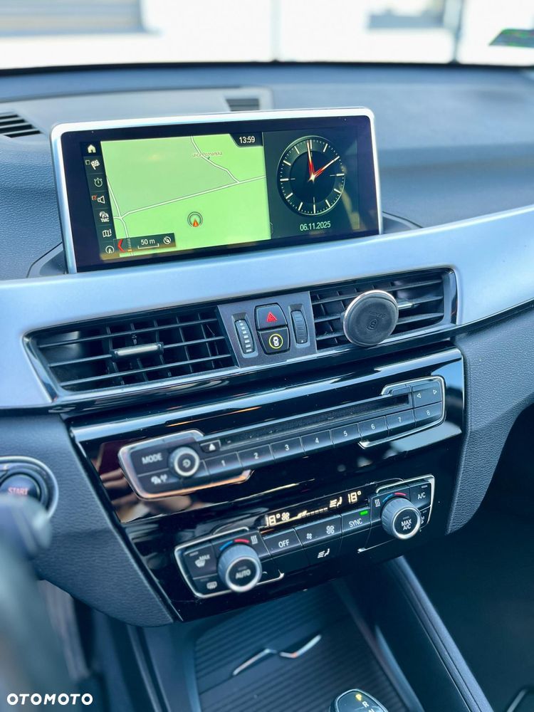 BMW X1 sDrive20d - 12