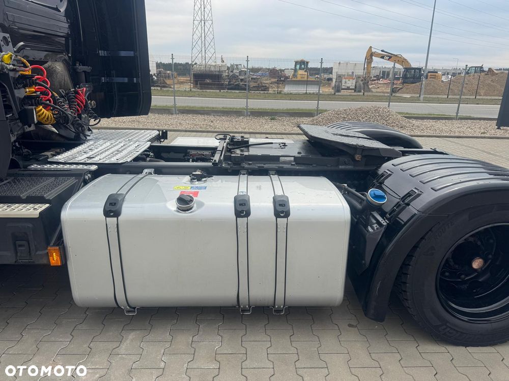 Scania P410/ MEGA LOWDECK/ RUCHOME SIODŁO/ 240Tyskm/ ZAWIESZENIE FULL PODUSZKA/ FULL LEDY/ KLIMA POSTOJOWA - 4