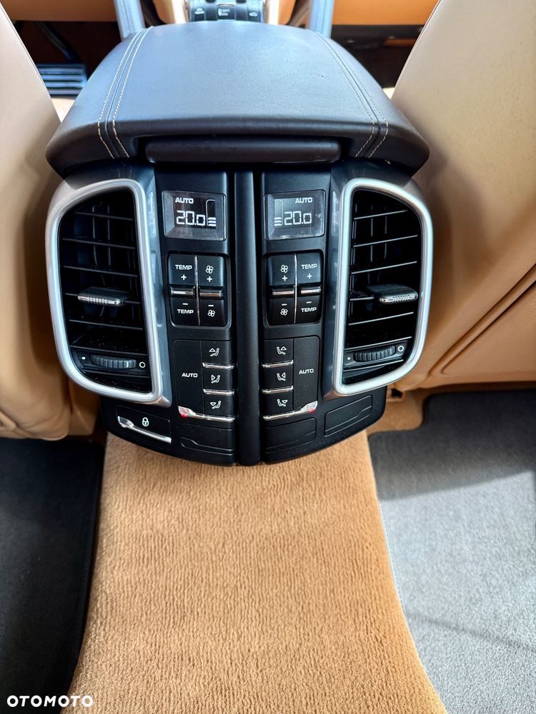 Porsche Cayenne S Tiptronic S - 26
