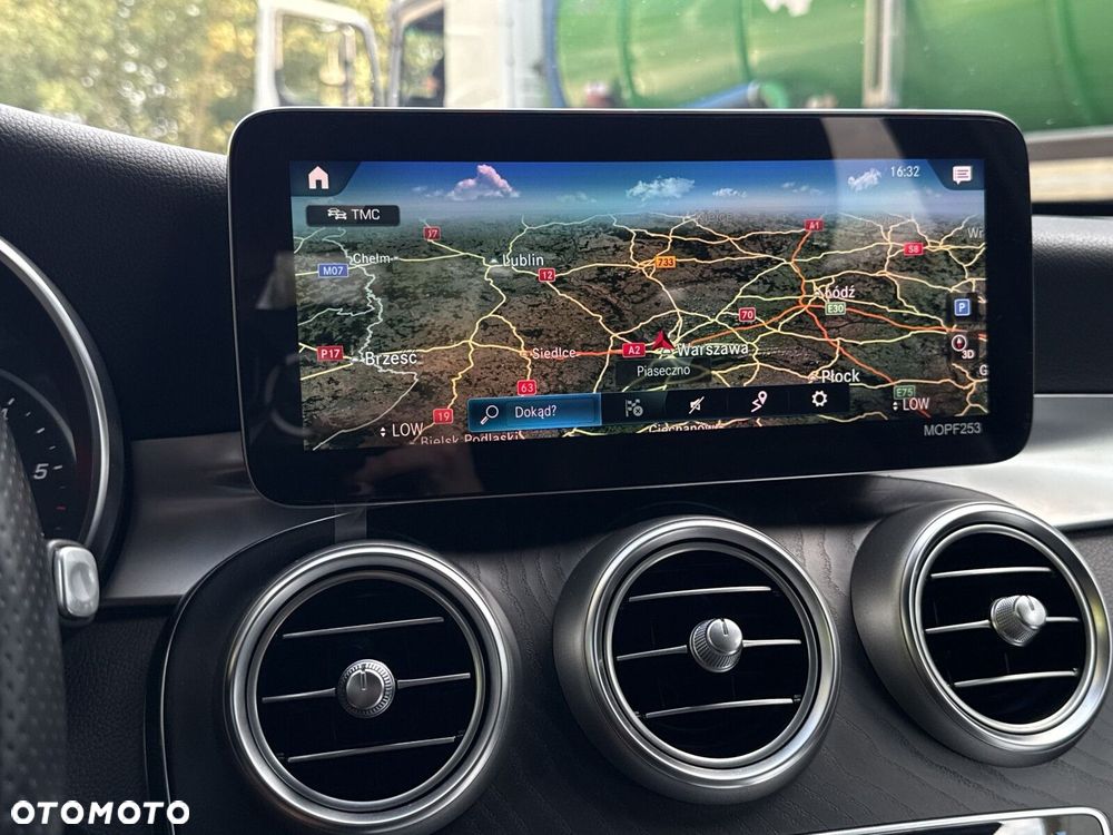 Mercedes-Benz GLC - 25