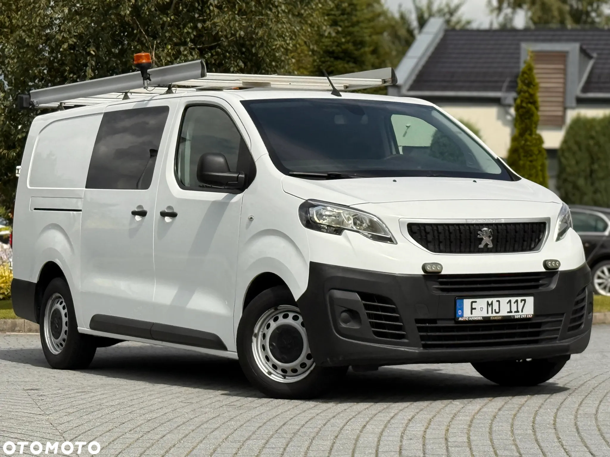 Peugeot Expert - 8