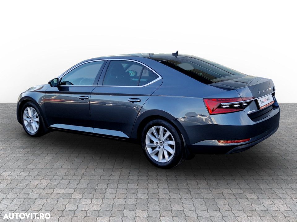 Skoda Superb 2.0 TDI DSG Ambition - 4