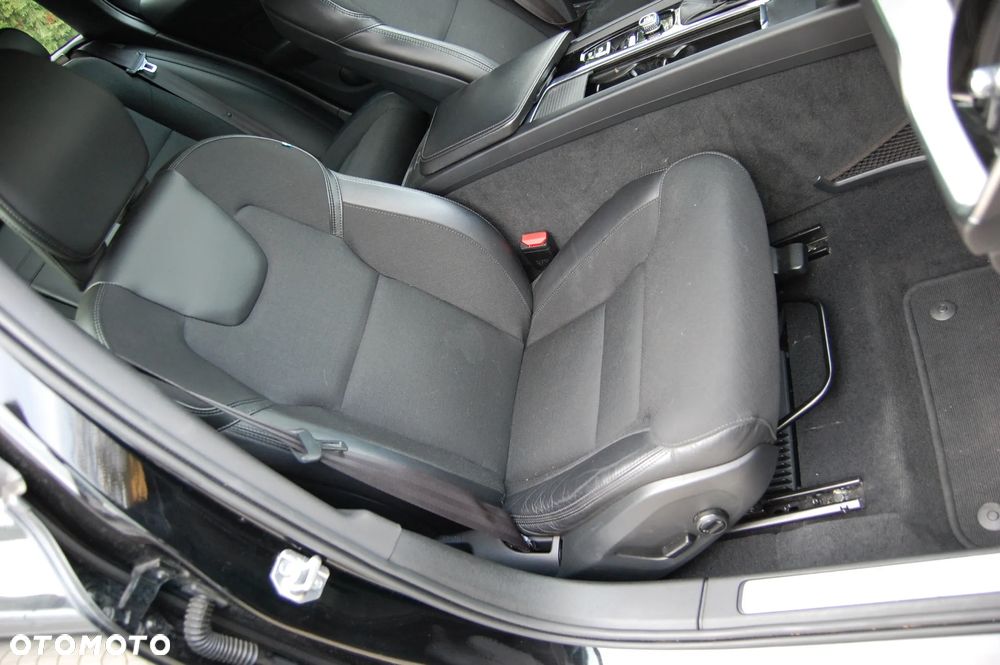 Volvo V60 Cross Country D4 AWD Geartronic Pro - 6