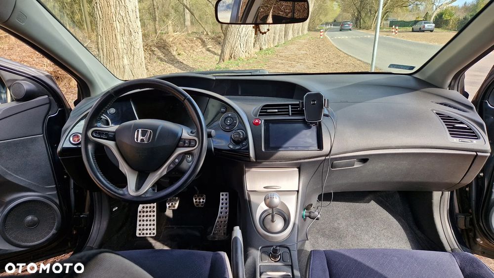 Honda Civic 1.8 Comfort - 8