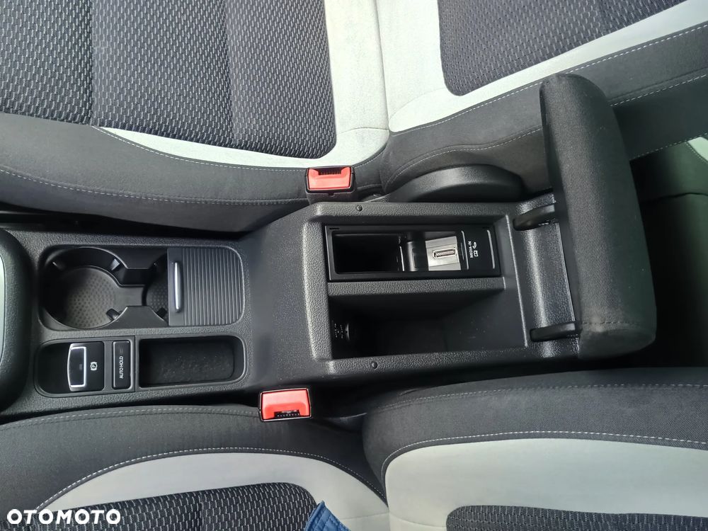 Volkswagen Tiguan 2.0 TDI 4Mot Perfectline R-Style DSG - 23