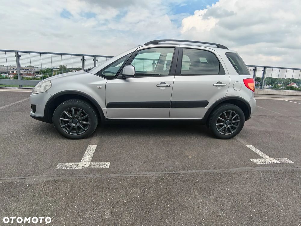 Suzuki SX4 1.6 GS / Premium 4WD - 26