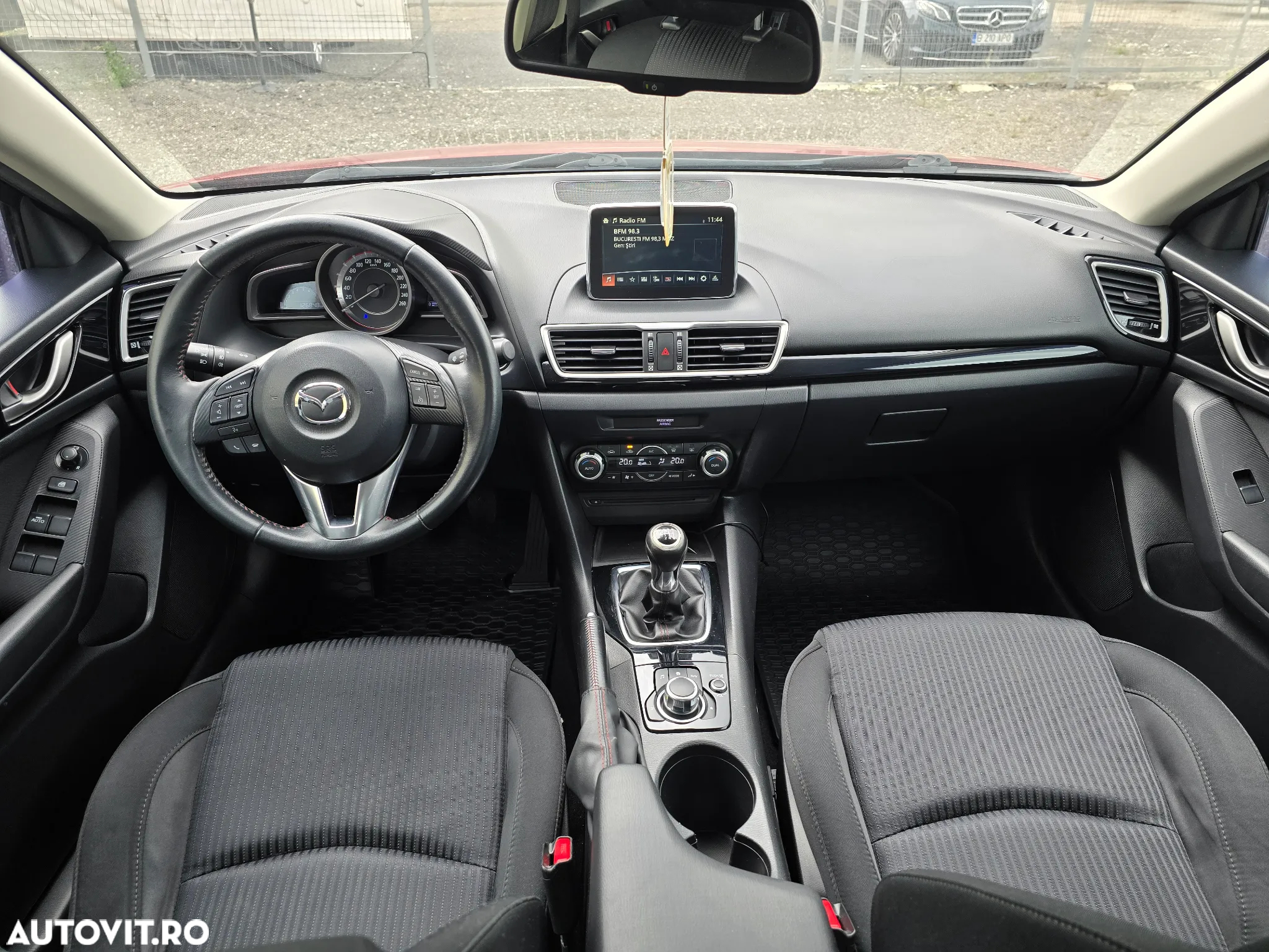 Mazda 3 - 12