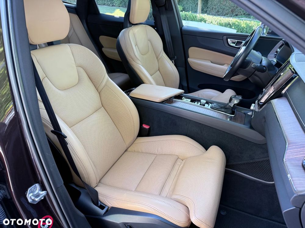 Volvo XC 60 D5 AWD Inscription - 30