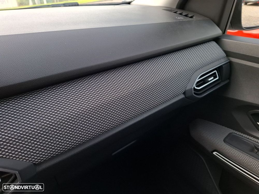 Dacia Jogger 1.0 TCe Extreme 7L - 25