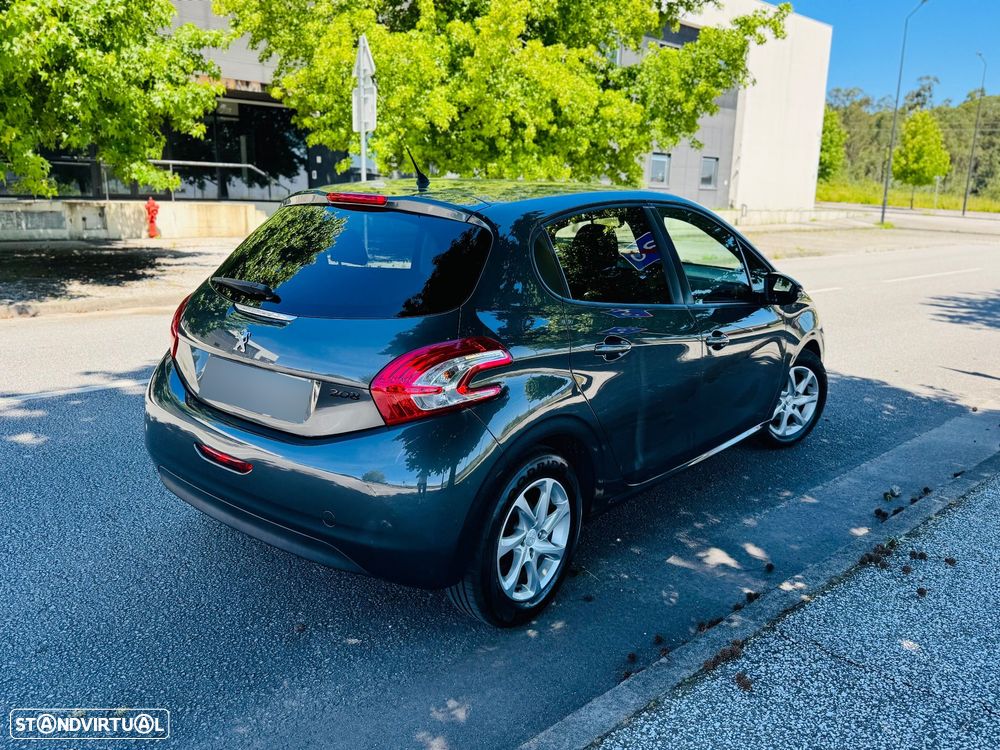 Peugeot 208 1.4 HDi - 6