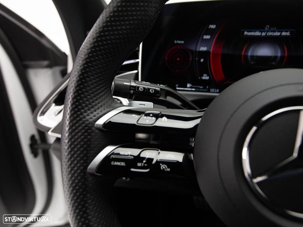 Mercedes-Benz E 300 de AMG Line - 21