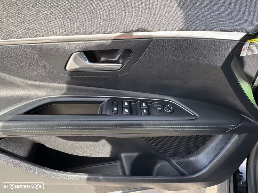 Peugeot 3008 PureTech 130 Stop & Start GPF EAT8 Allure Pack - 22
