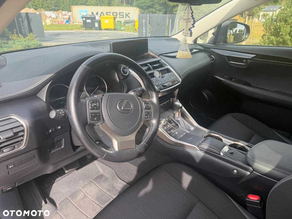 Lexus NX 300h Prestige AWD - 11