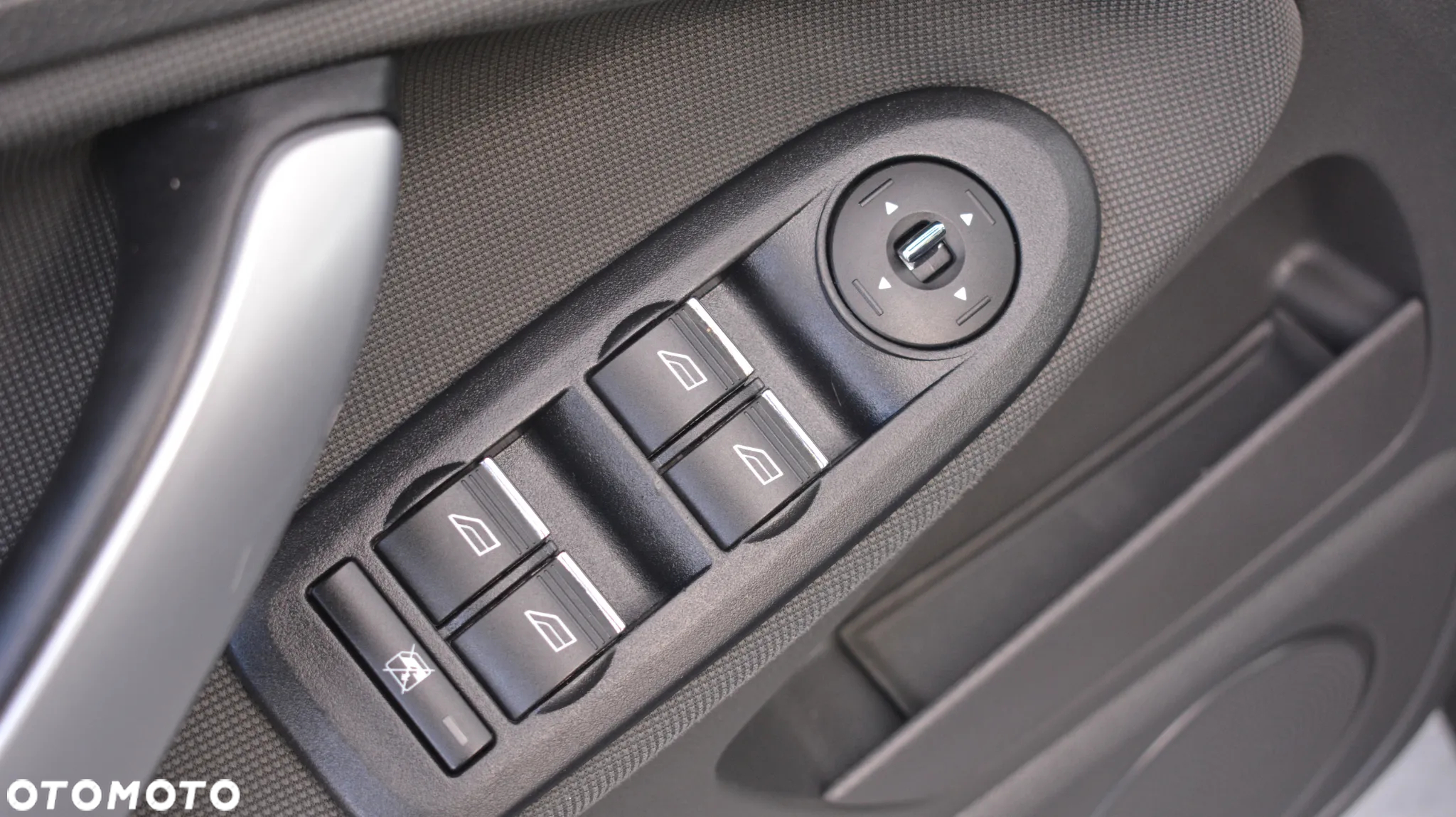 Ford Kuga - 30