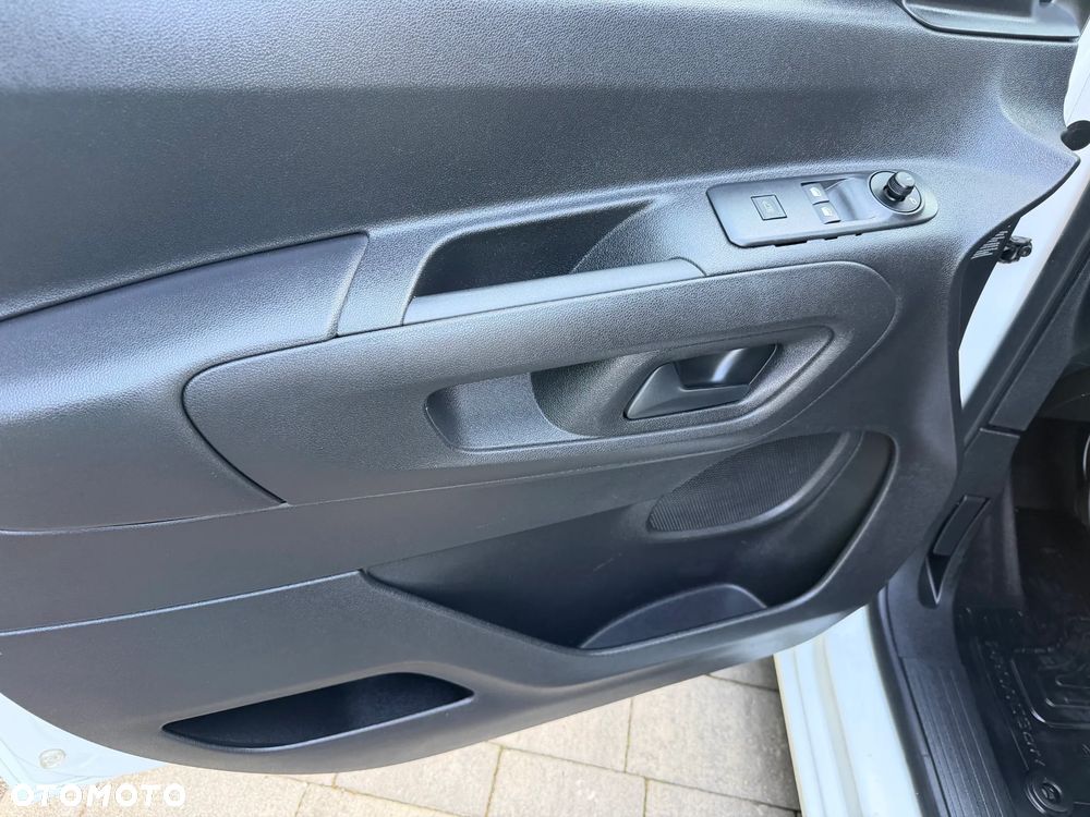 Toyota Proace City - 15