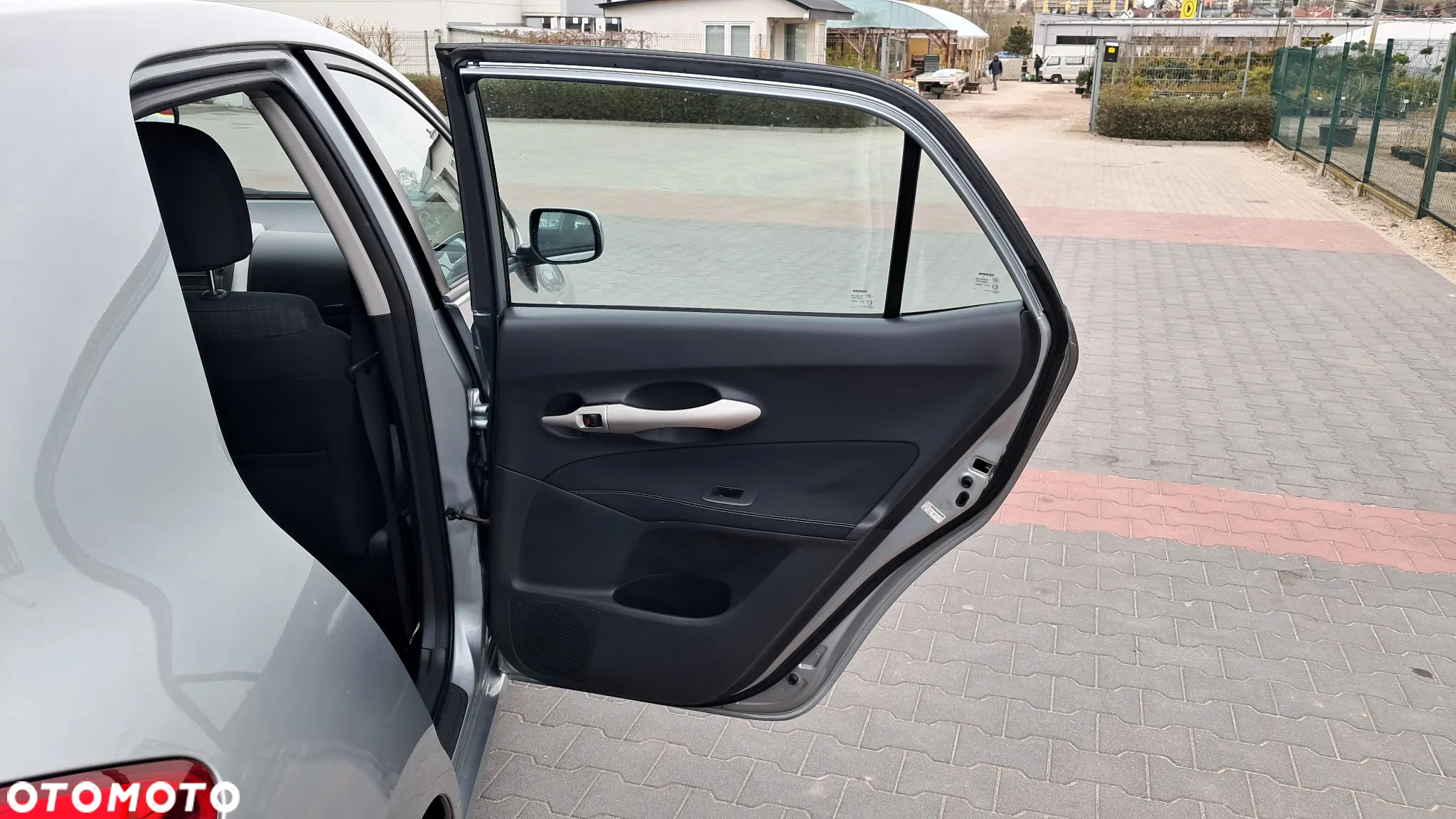 Toyota Auris 1.33 VVT-i Luna - 5