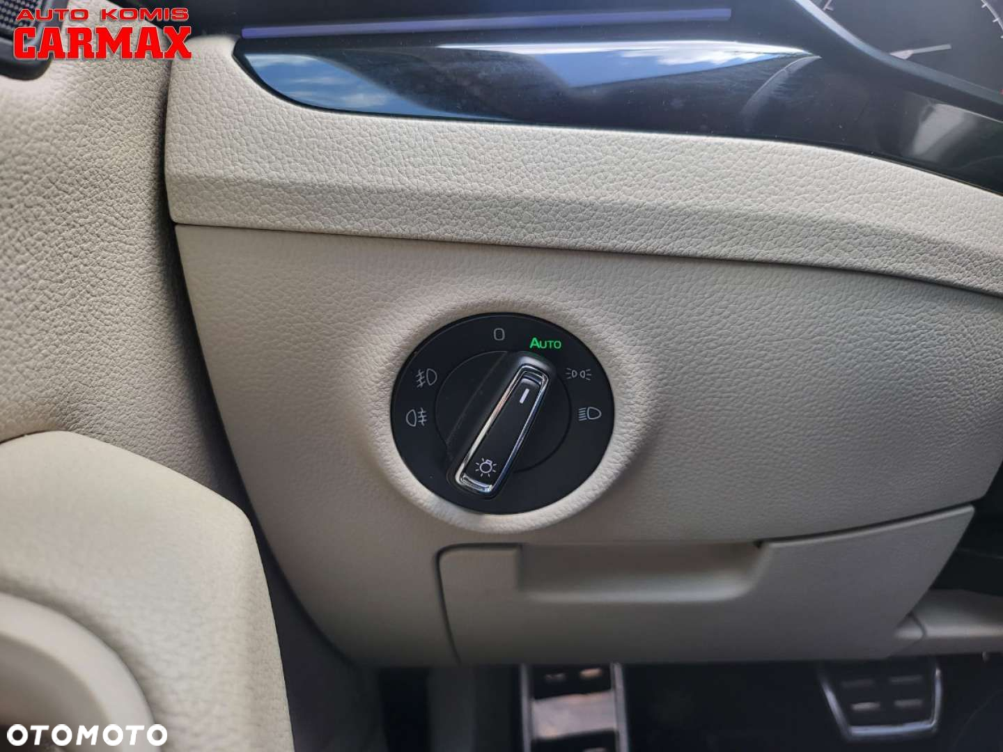 Skoda Superb Combi 2.0 TDI DSG L&K - 25