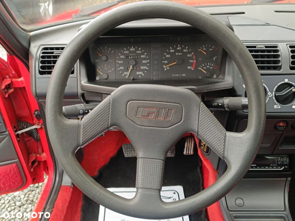 Peugeot 205 - 8
