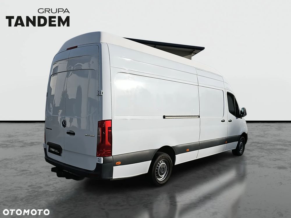 Mercedes-Benz Sprinter - 5