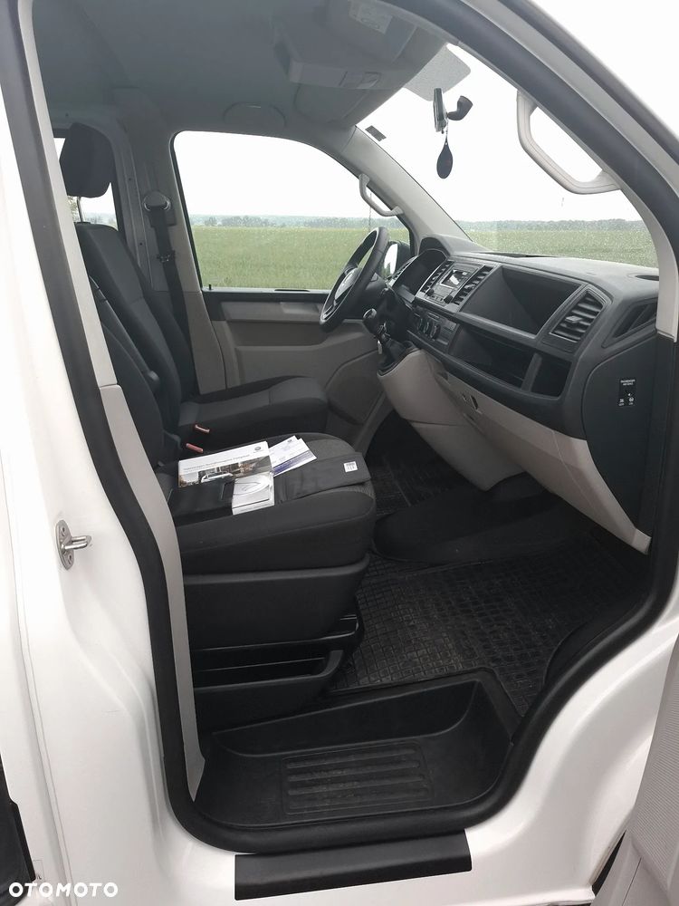 Volkswagen Transporter T6 - 17