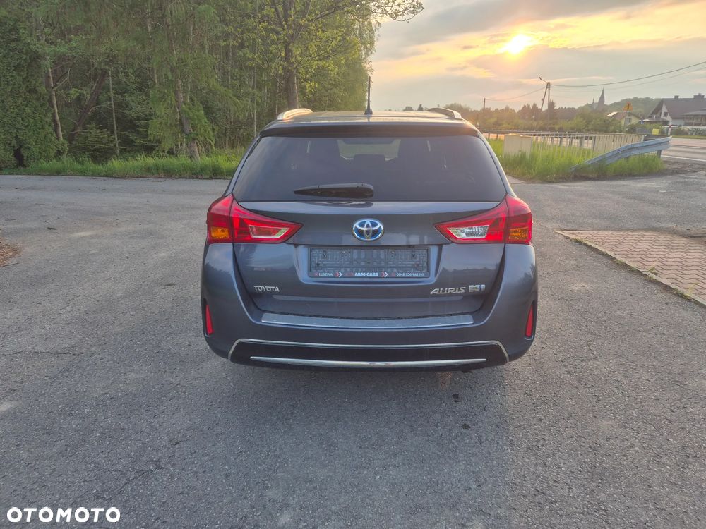 Toyota Auris 1.8 HSD Luna - 5