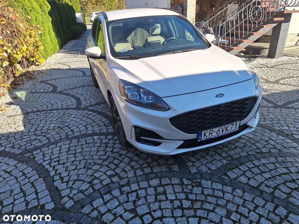 Ford Kuga 2.0 TDCi FWD ST-Line - 11
