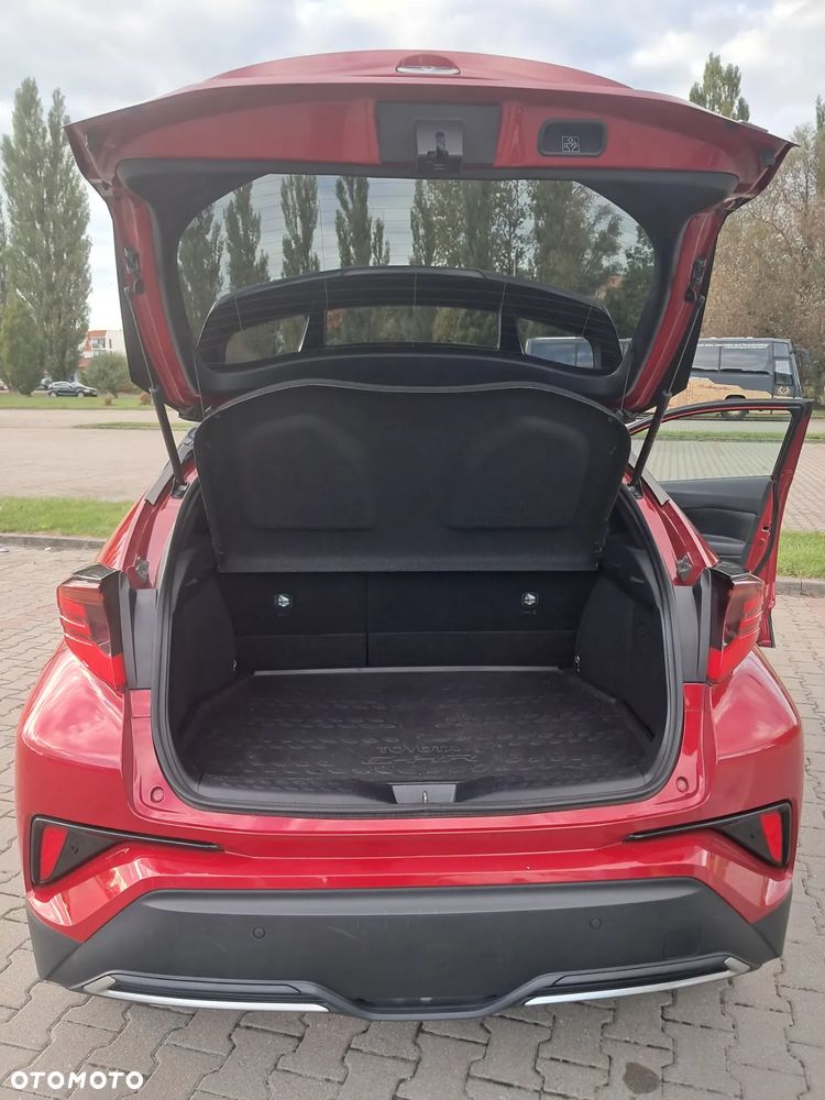 Toyota C-HR - 11