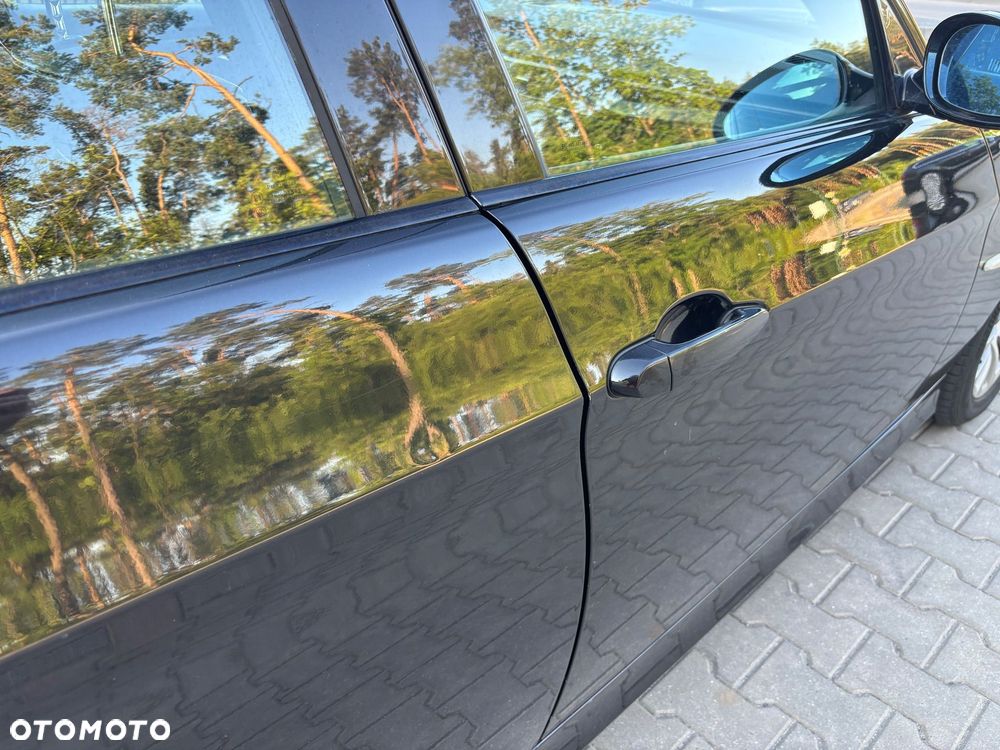 BMW Seria 3 325i - 13