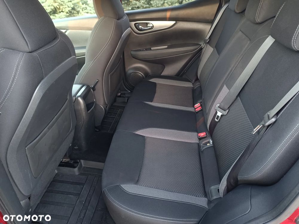 Nissan Qashqai 1.3 DIG-T N-Connecta - 14
