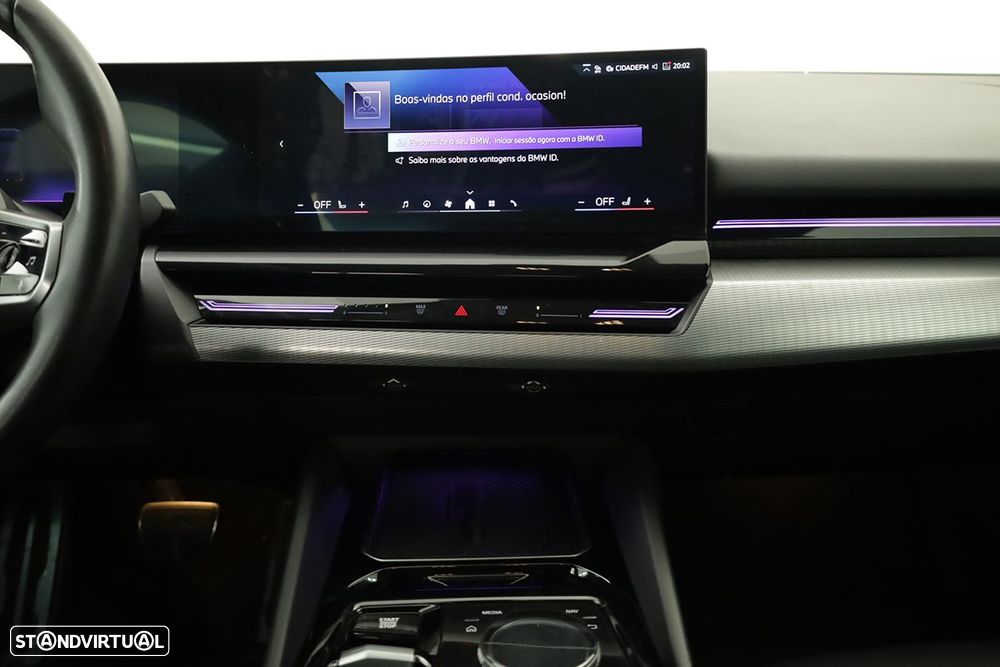 BMW 520 d Pack Desportivo M - 9