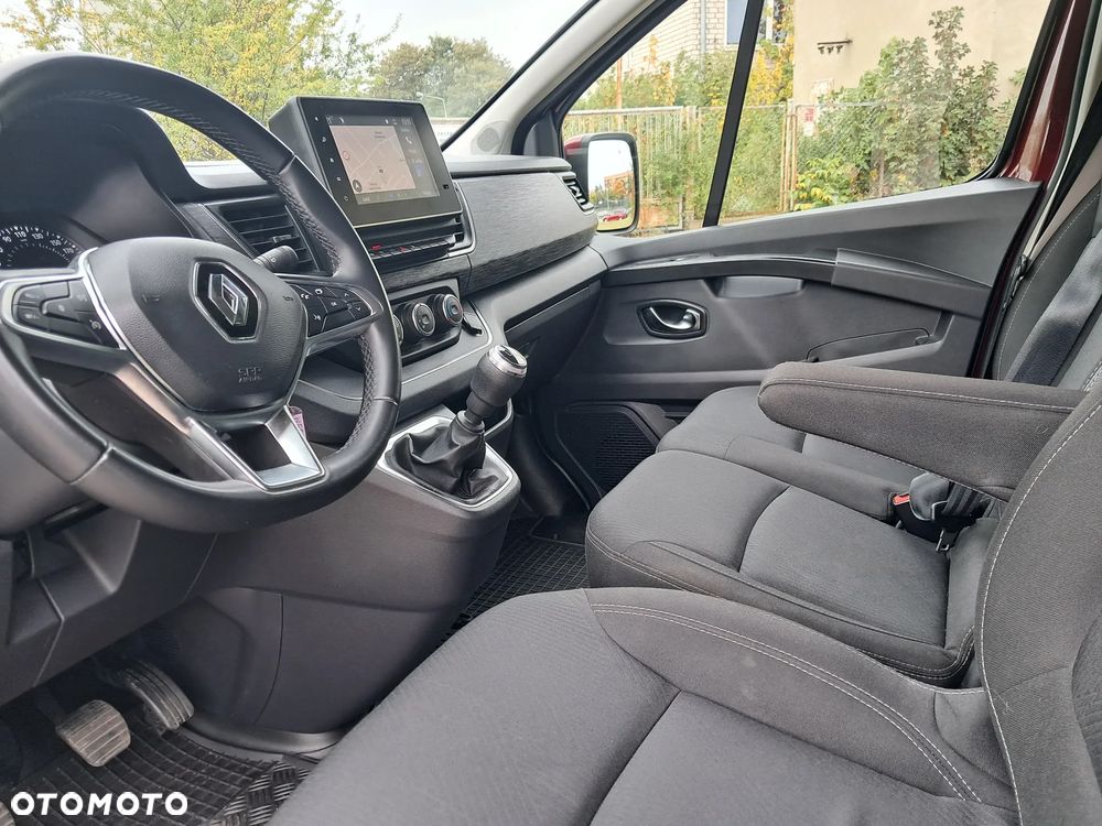 Renault Trafic - 16