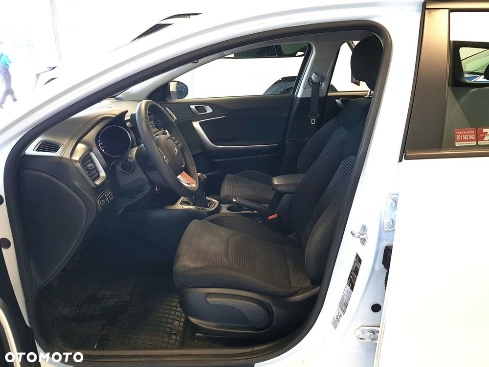 Kia Ceed 1.6 CRDi mHEV S - 15