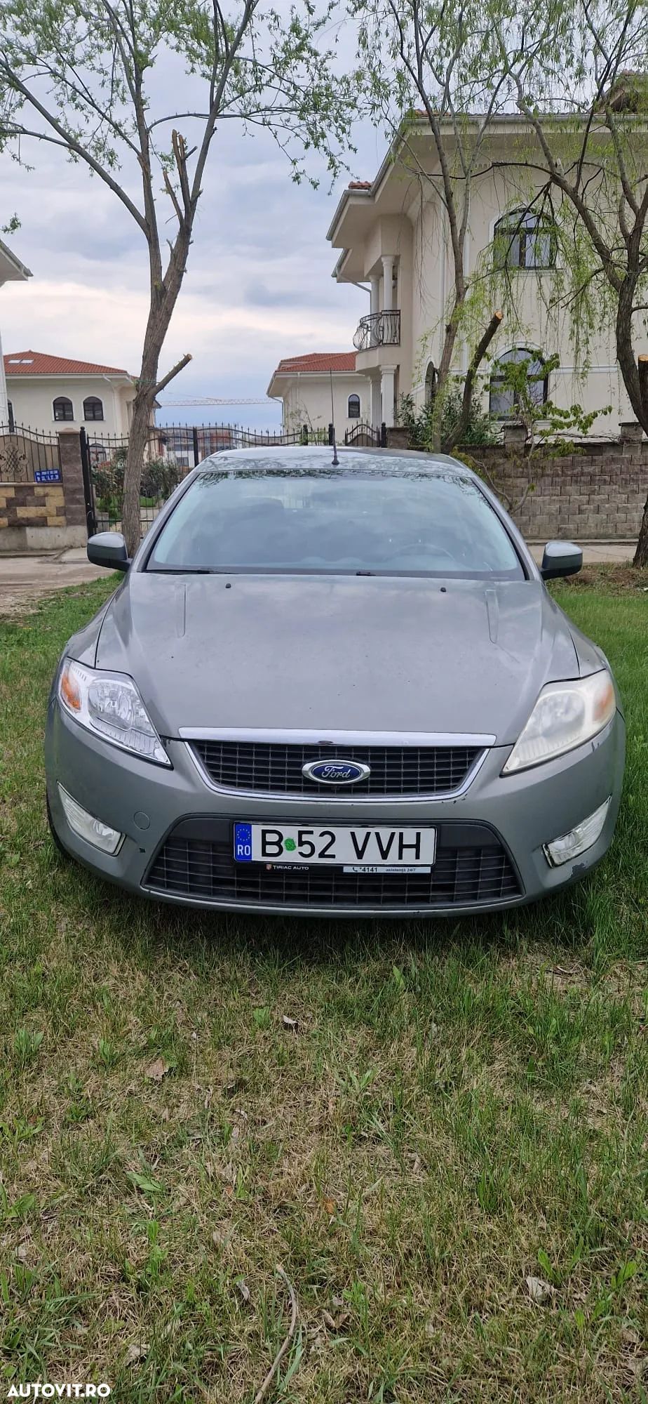 Ford Mondeo 2.0 PFi Ghia - 1