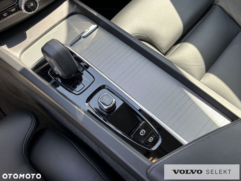 Volvo XC 60 - 22