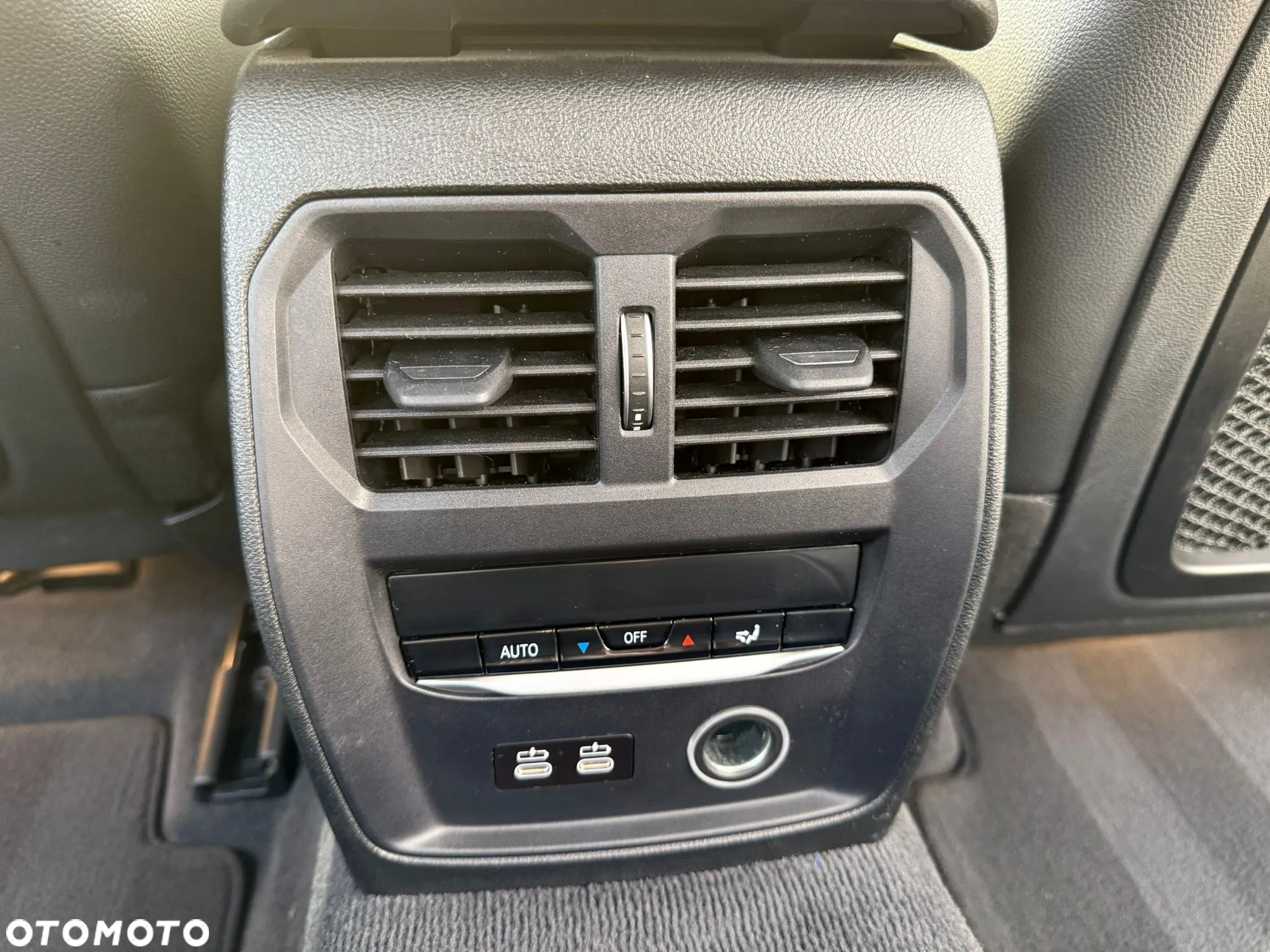 BMW Seria 3 320d Sport Line - 26