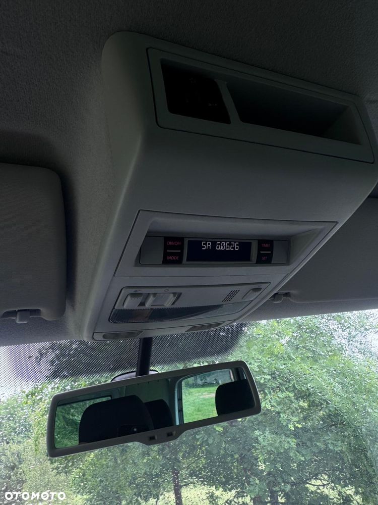 Volkswagen Transporter L2H1 Mixt - 12