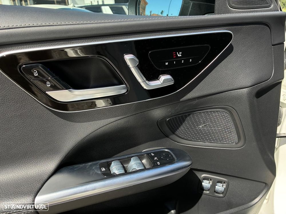 Mercedes-Benz C 300 e AMG Line - 14