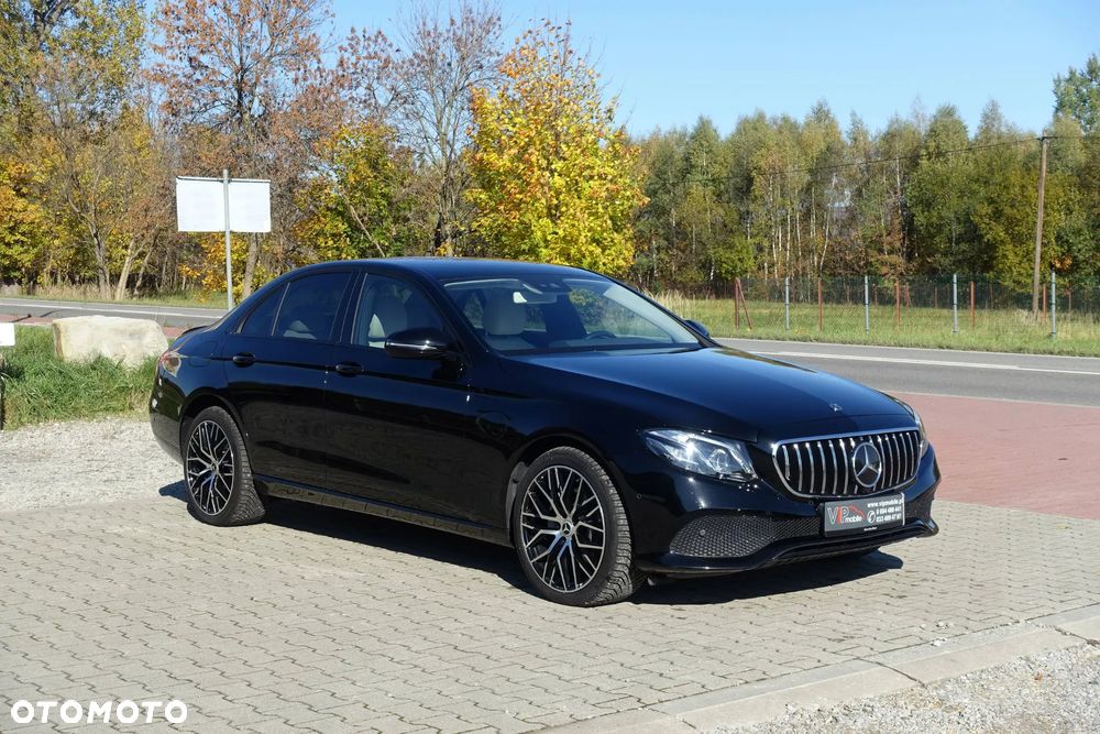 Mercedes-Benz Klasa E 220 d 4-Matic 9G-TRONIC