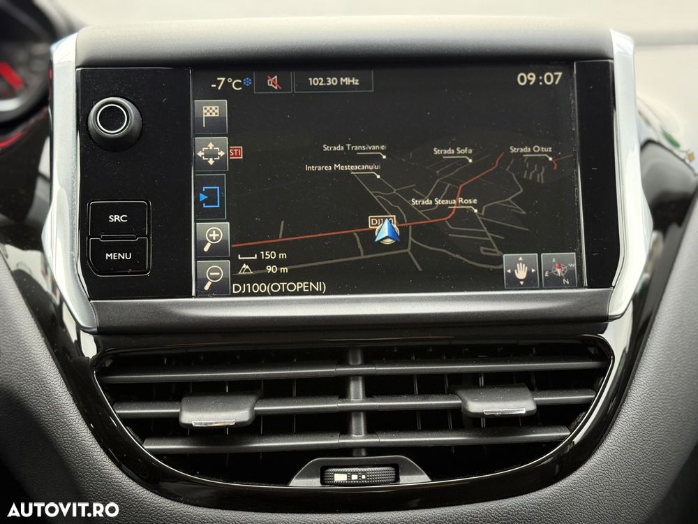 Peugeot 208 82 PureTech Style - 10