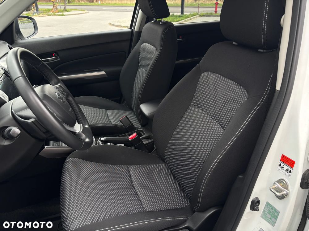 Suzuki Vitara 1.5 Strong Hybrid Premium 4WD AGS - 9