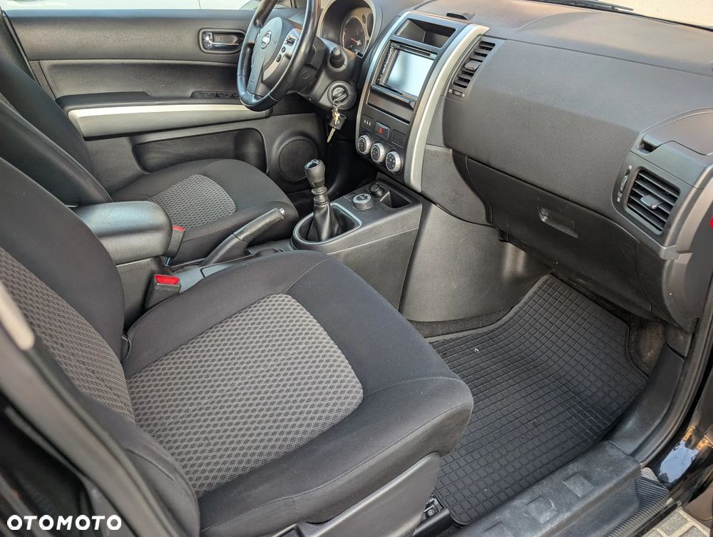 Nissan X-Trail 2.0 XE - 21