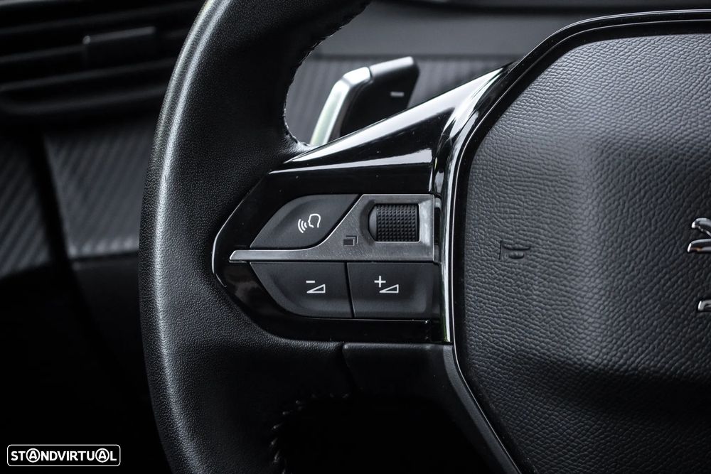 Peugeot 2008 1.2 PureTech Allure EAT8 - 13