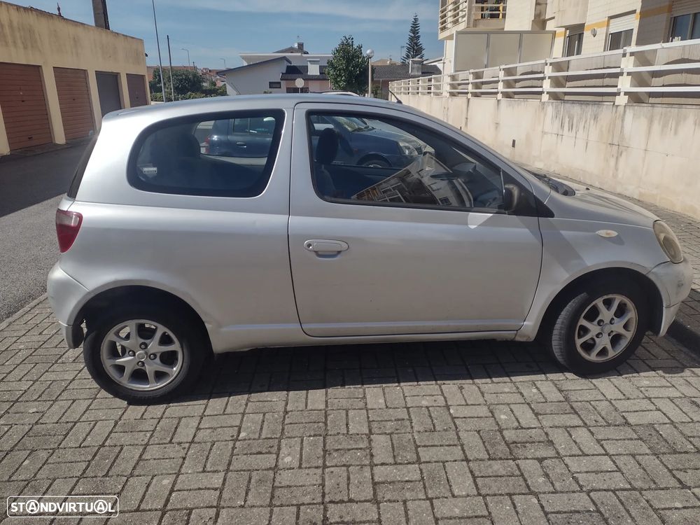 Toyota Yaris - 2