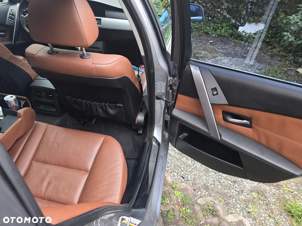BMW Seria 5 525d - 18