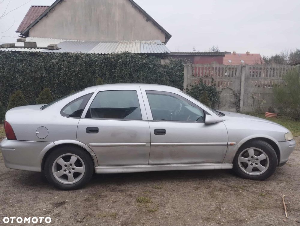 Opel Vectra 2.0 DI - 1