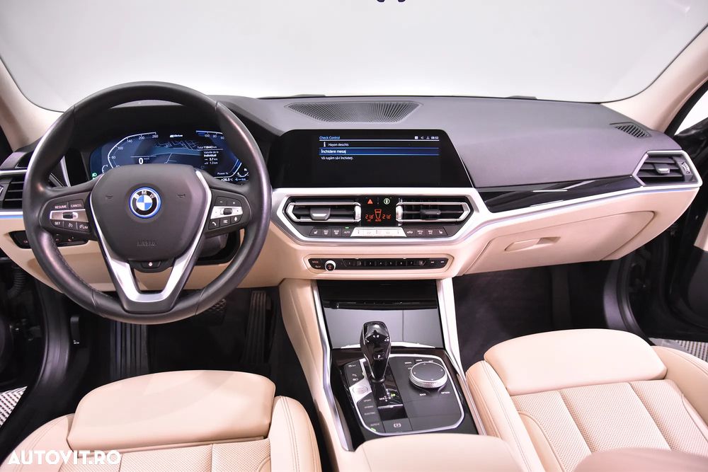 BMW Seria 3 330e xDrive AT PHEV - 9